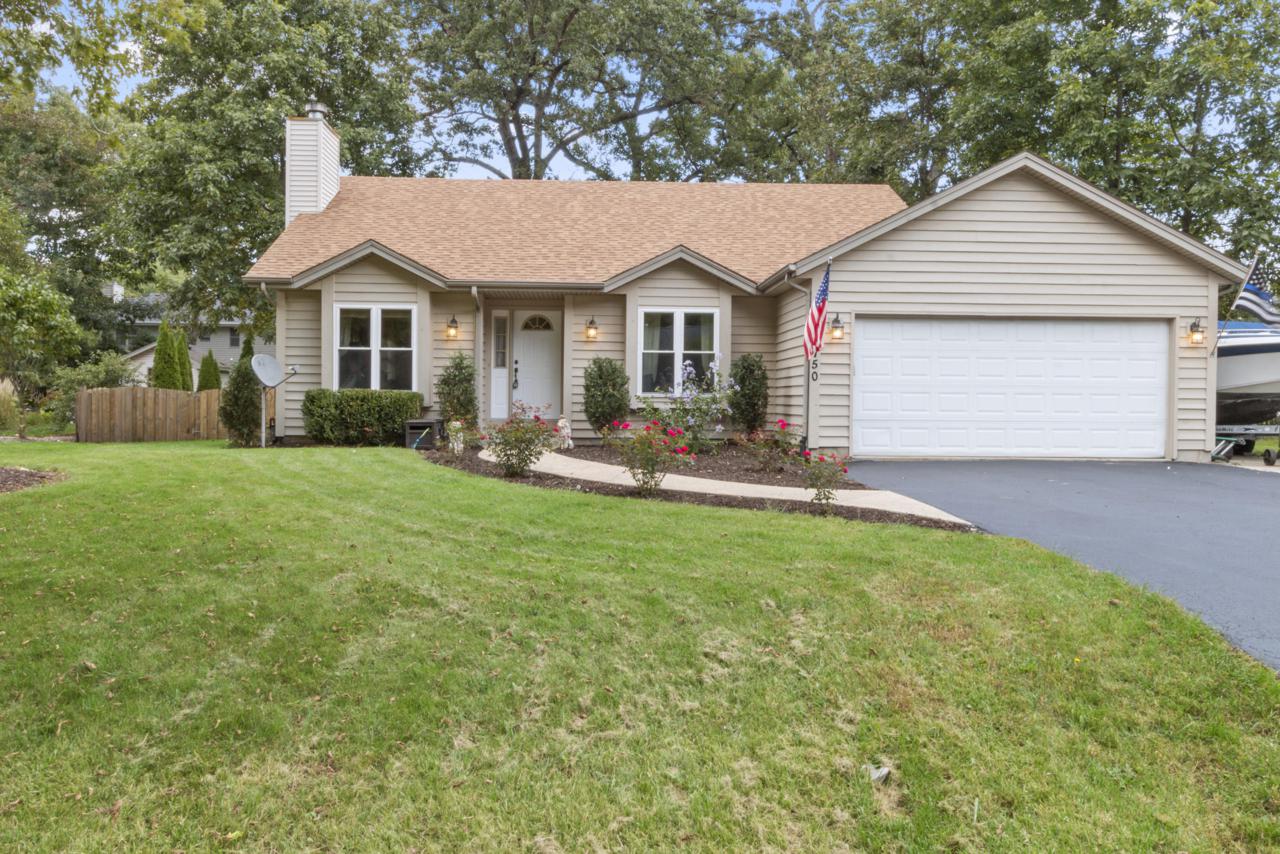 750 4th Ct - Photo 1