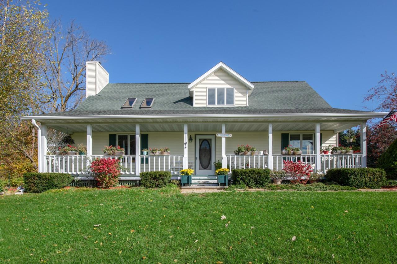 W3341 Spring Dr - Photo 1