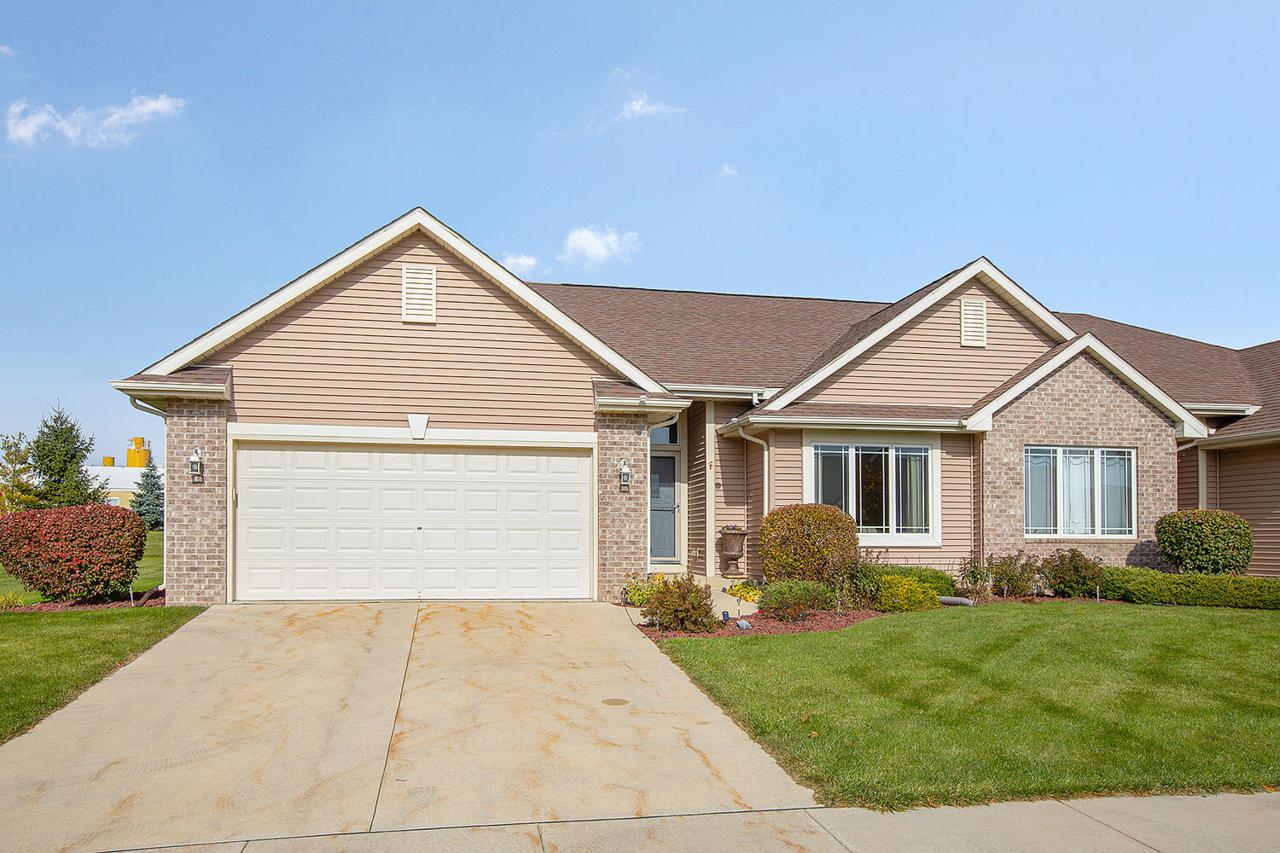 370 Redding Cir - Photo 1