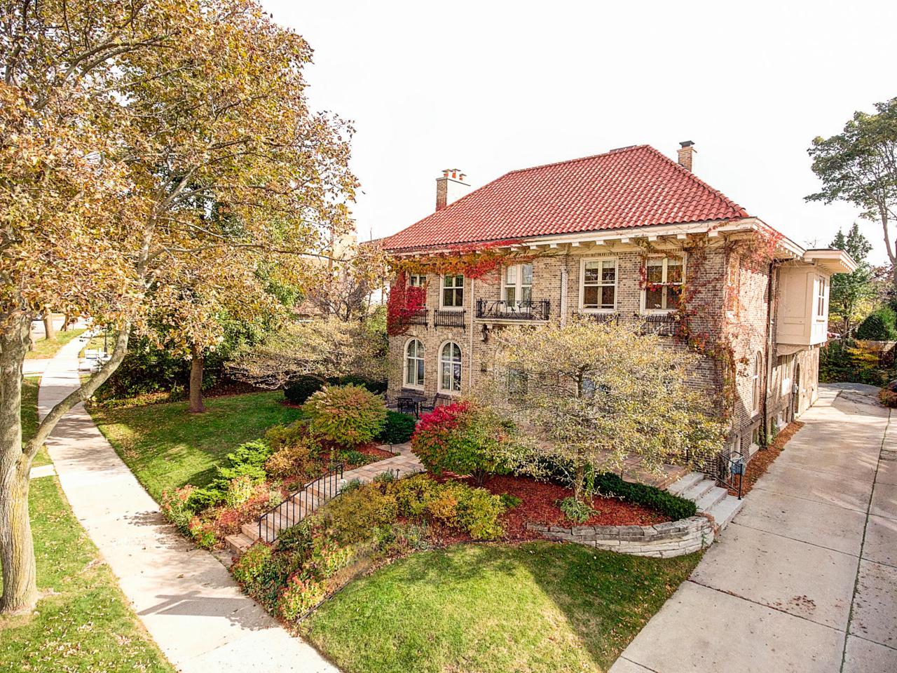2805 Menlo Blvd - Photo 1