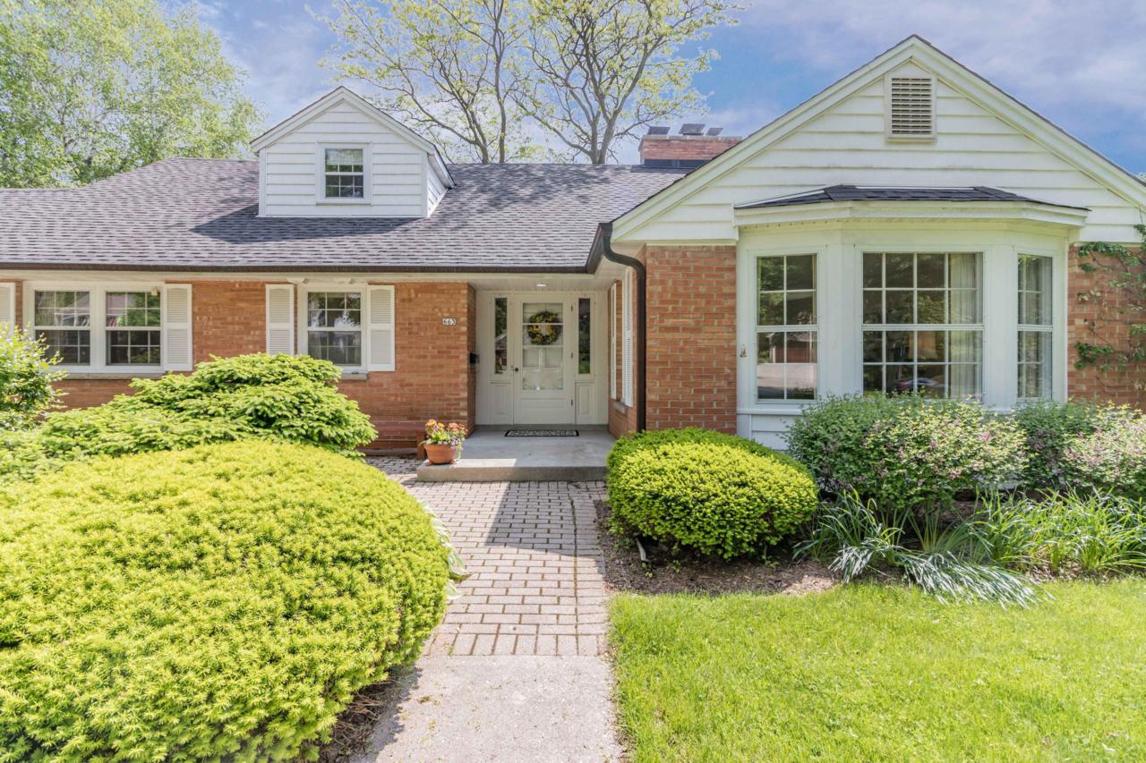 663 Highlandview Dr - Photo 1