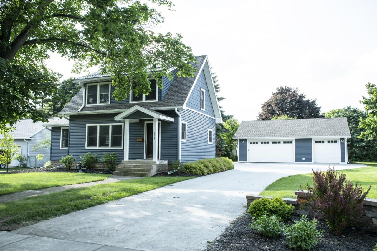 1233 Racine St - Photo 1