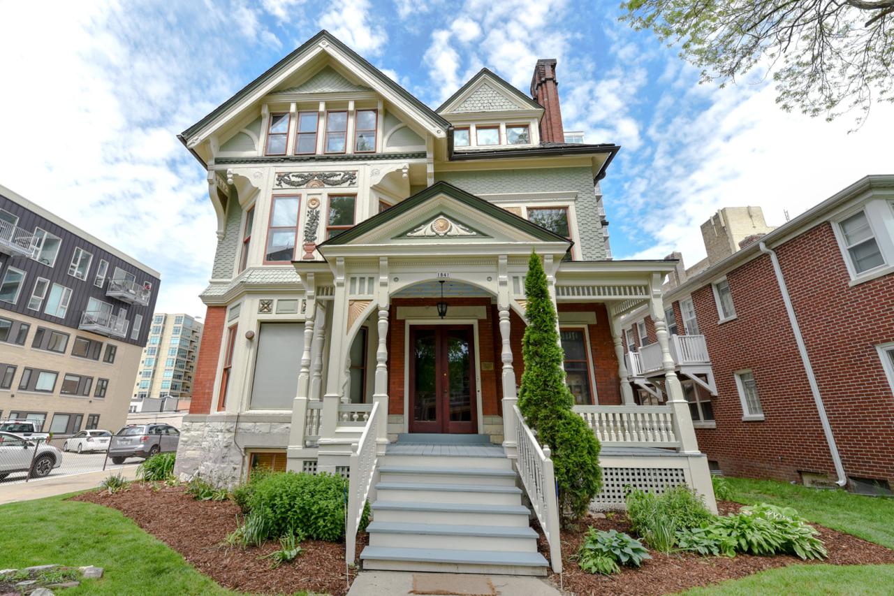 1841 Prospect Ave - Photo 1