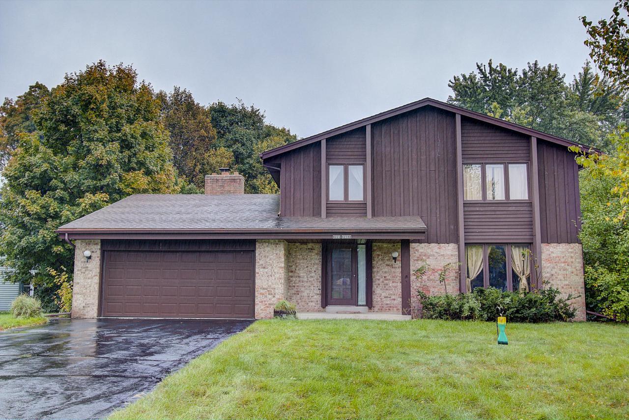 W222N2598 Glenwood Ln - Photo 1