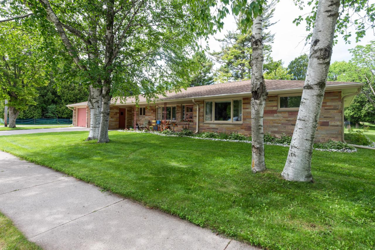 360 23rd St - Photo 1