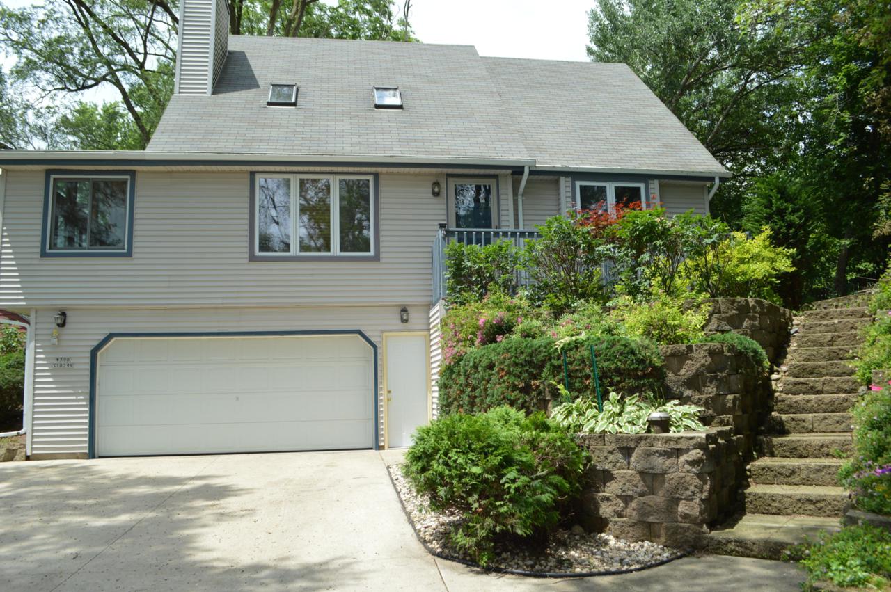 W300S10299 Lakeside Dr - Photo 1
