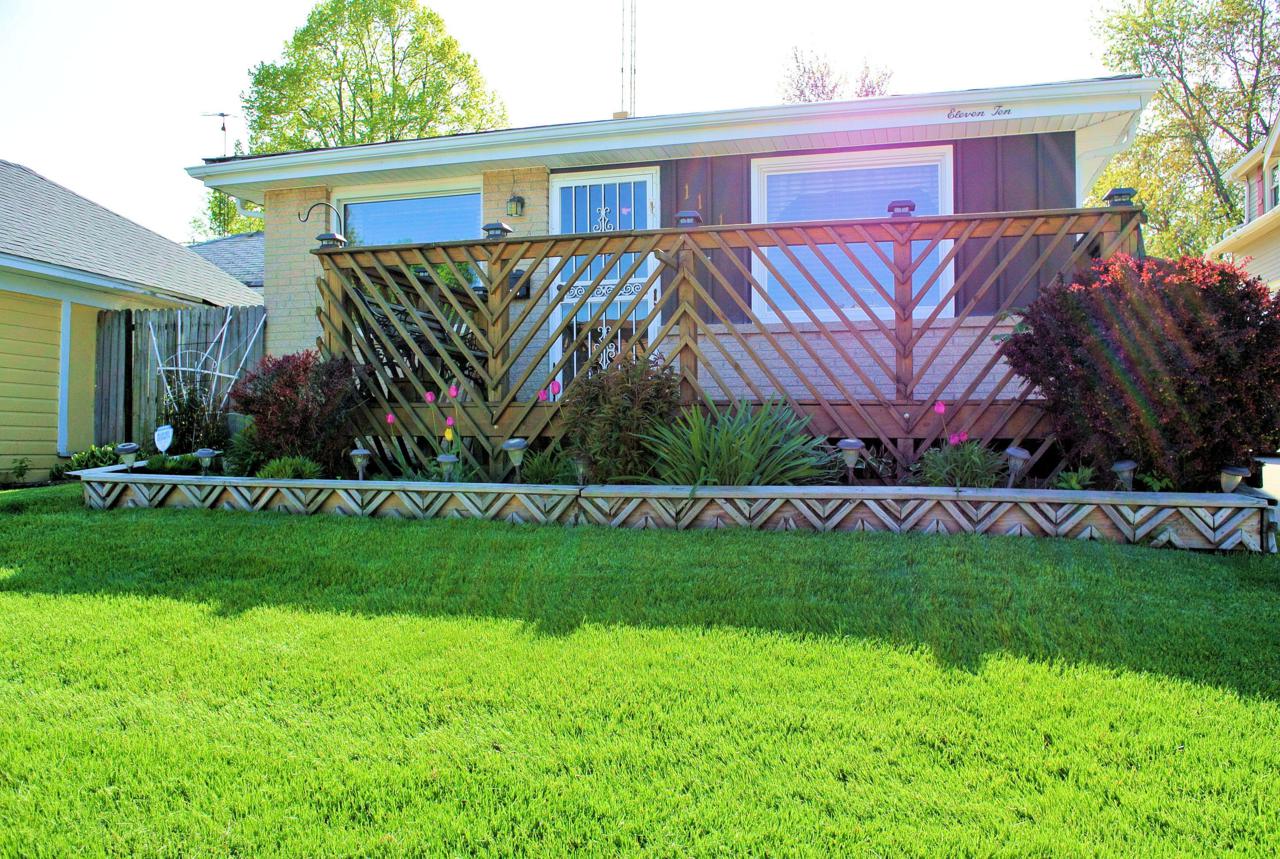 1110 Brooker St - Photo 1