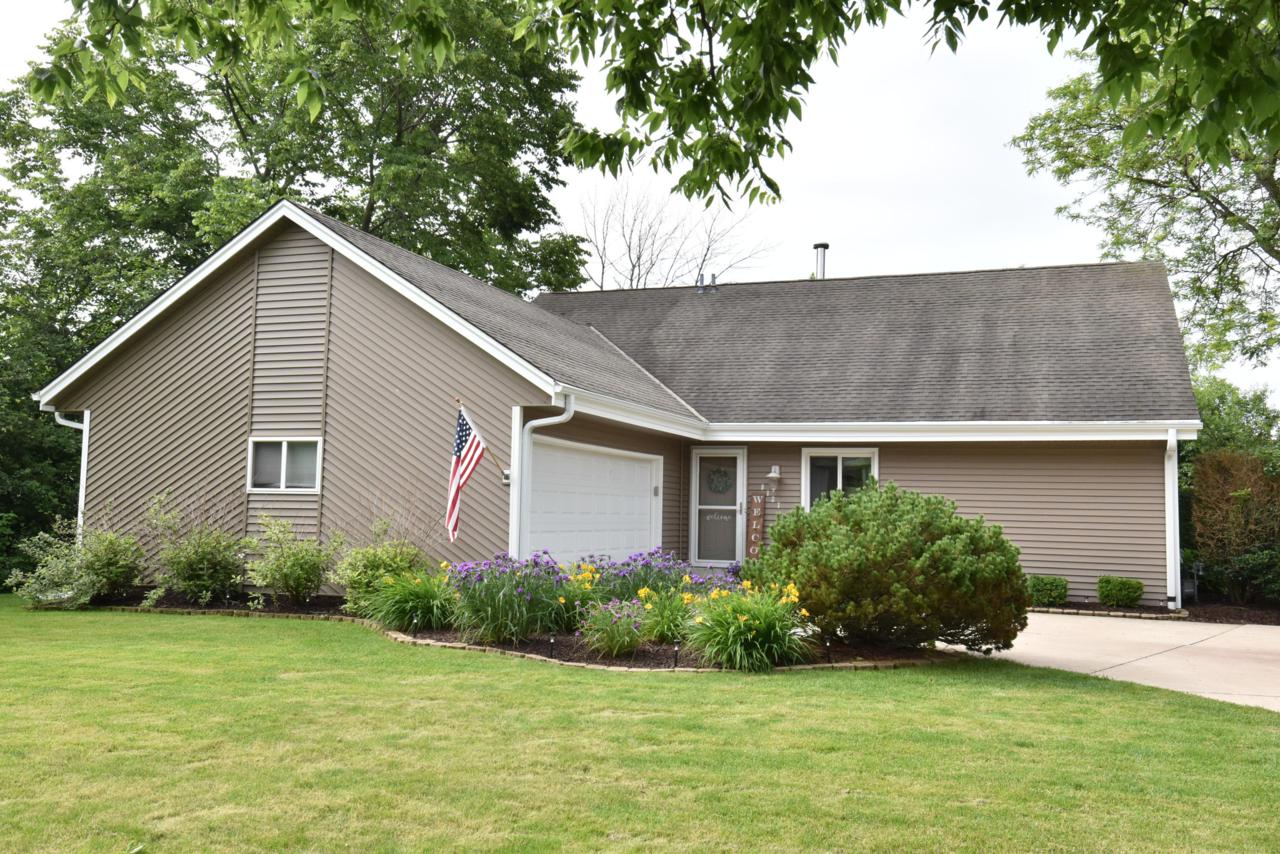 8127 Winston Way - Photo 1
