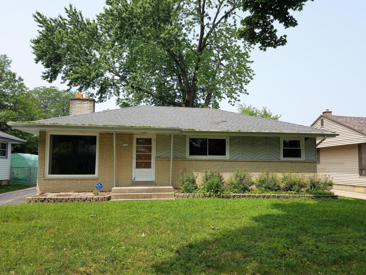7063 39TH ST - Photo 1