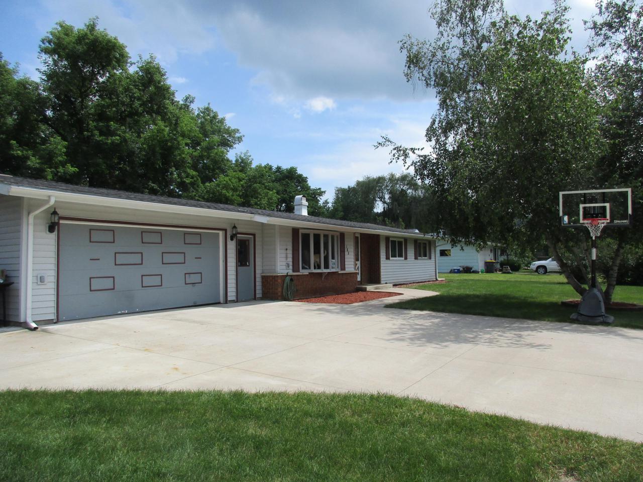183 Cornforth Rd - Photo 1
