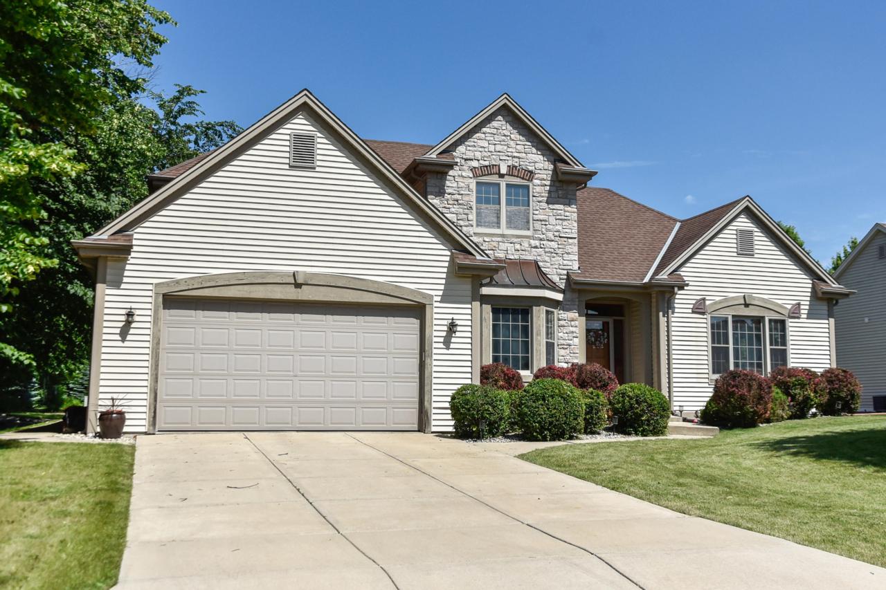 8094 Lakeview Dr - Photo 1