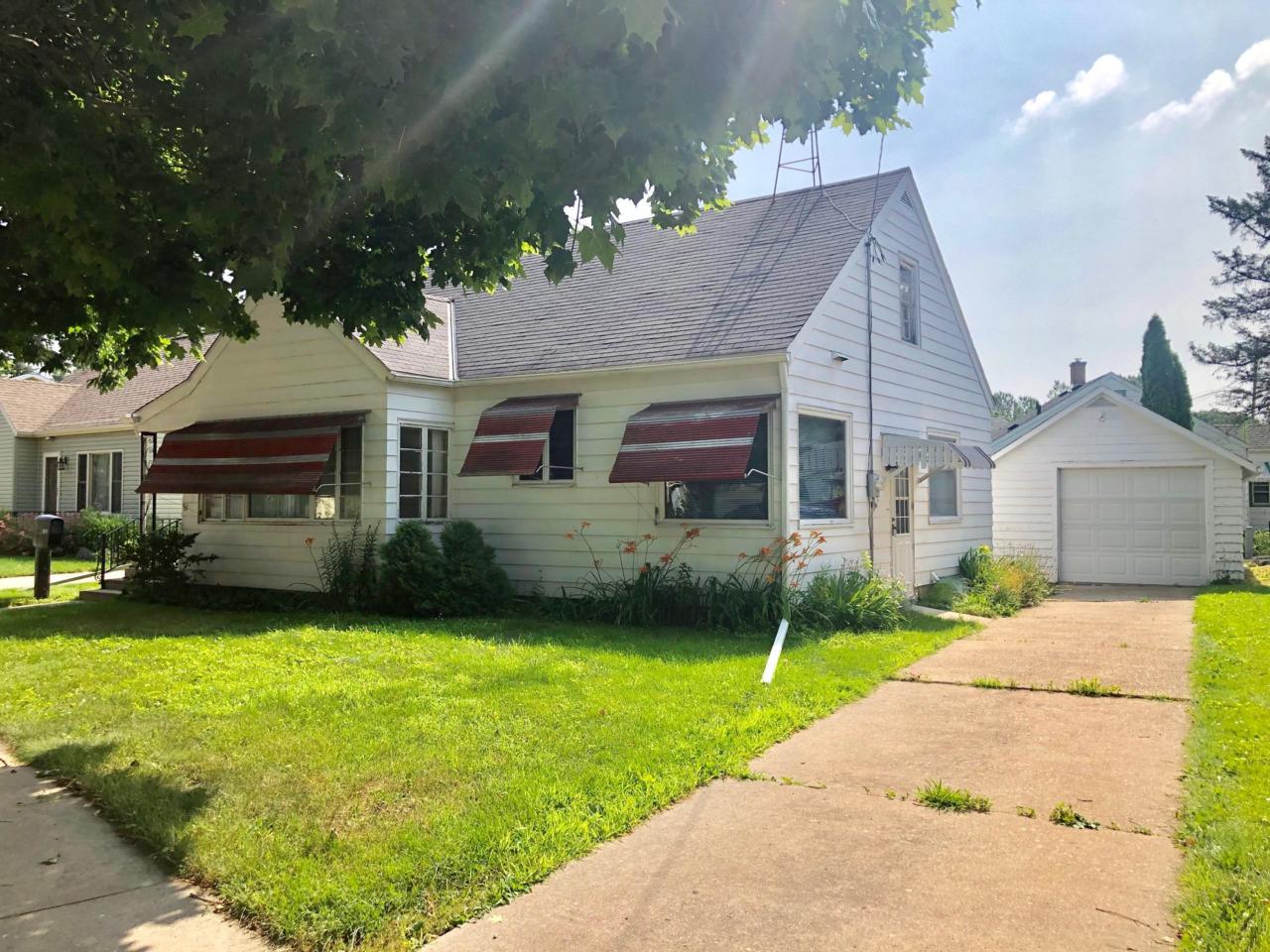 1213 River Dr - Photo 1