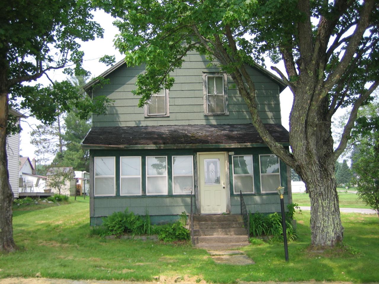 506 Main St - Photo 1