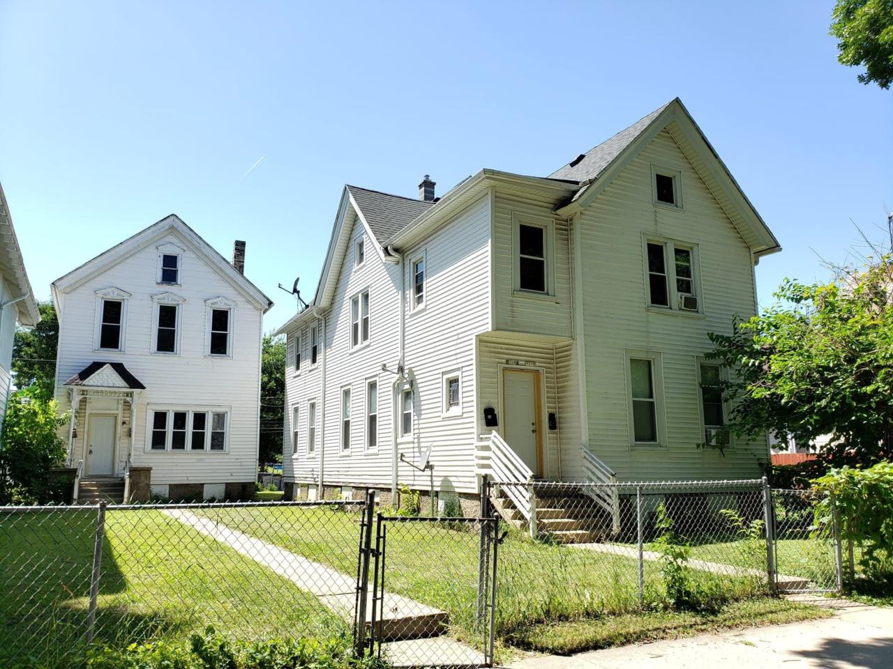1119 20th St - Photo 1