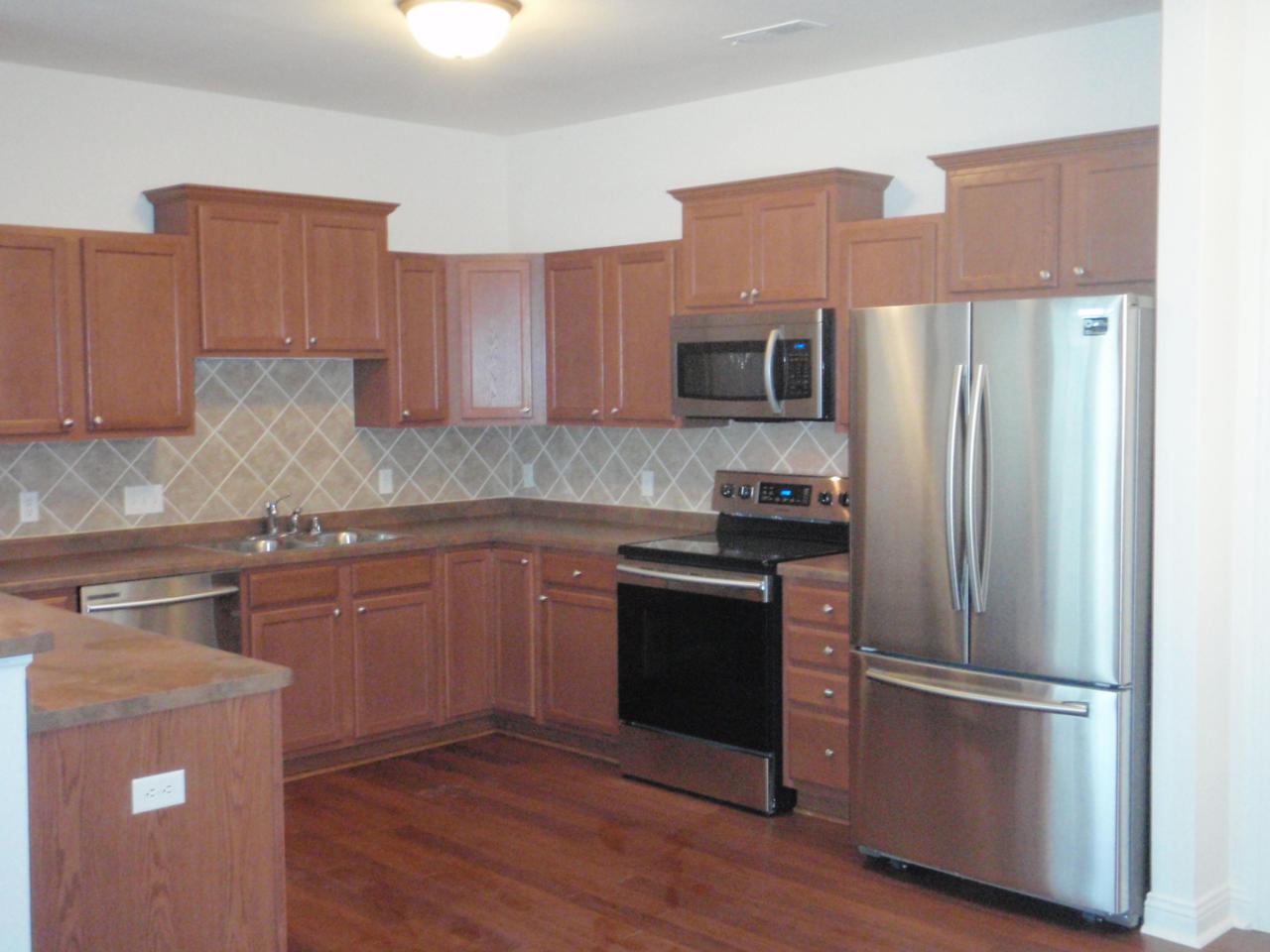 1033 Hastings Ct - Photo 1