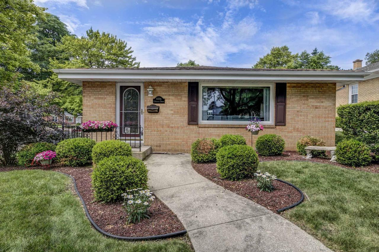 1036 Orchard St - Photo 1