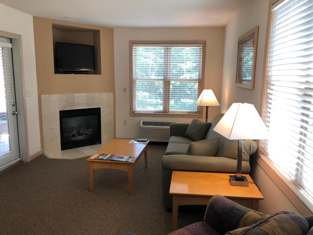 123 Center St - Photo 1