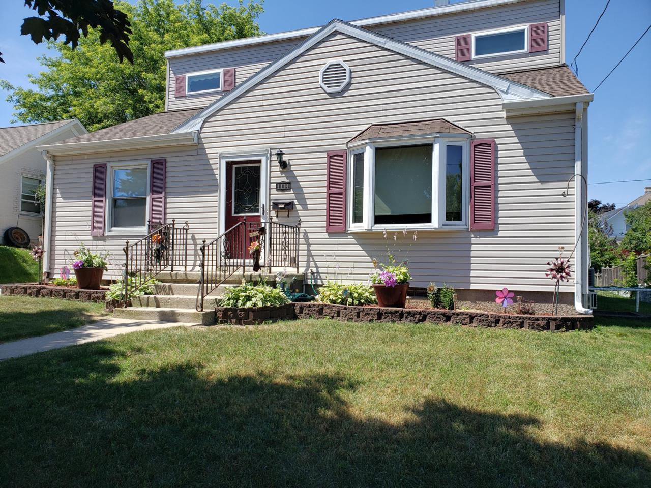 1114 19th St - Photo 1