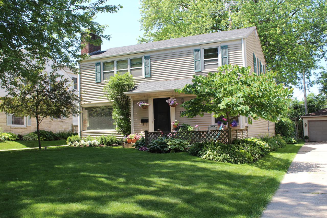 2553 96th St - Photo 1