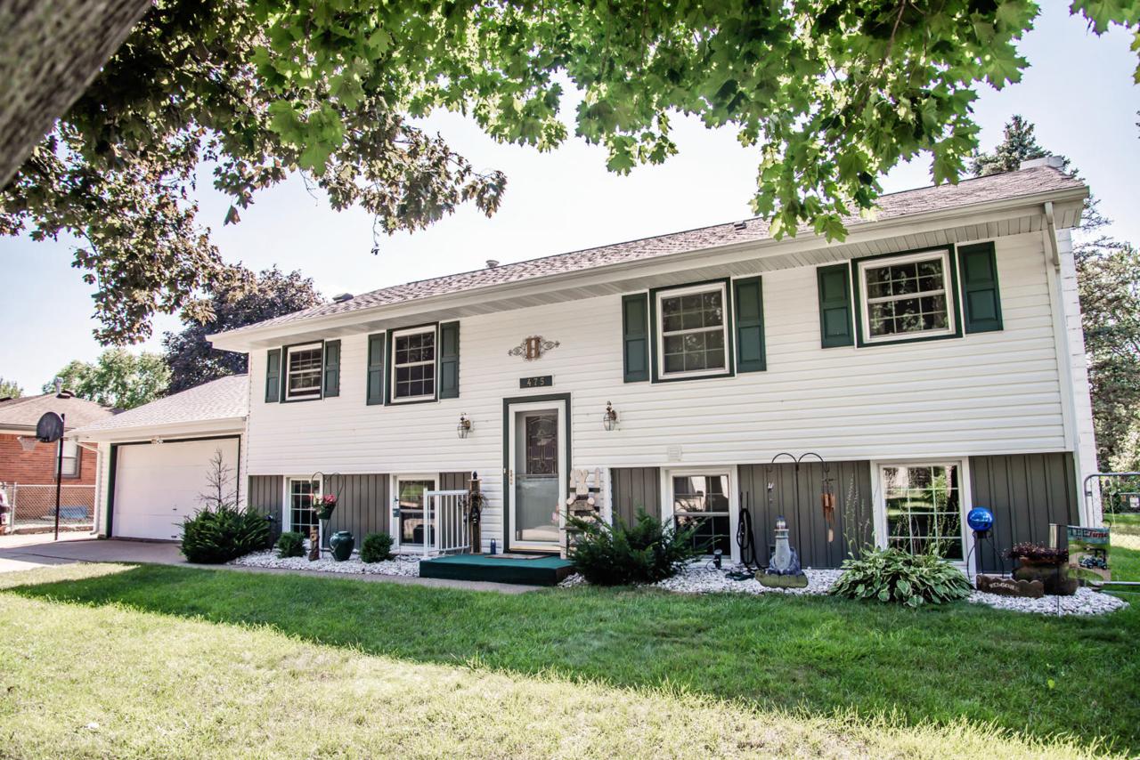 475 Ronald Ave - Photo 1