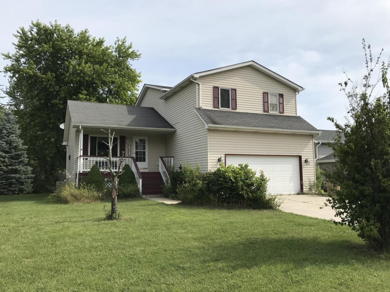 1004 92nd St - Photo 1