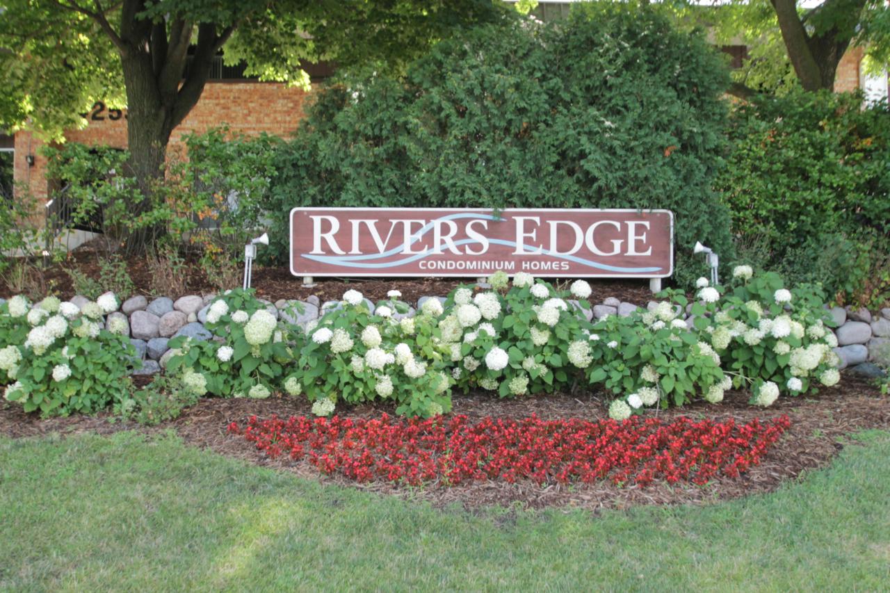 4080 Rivers Edge Cir - Photo 1