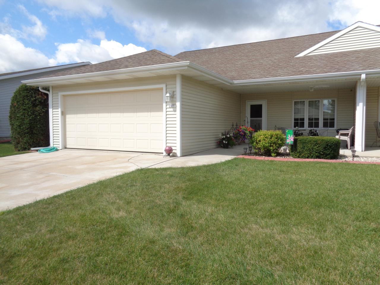247 Novak St - Photo 1