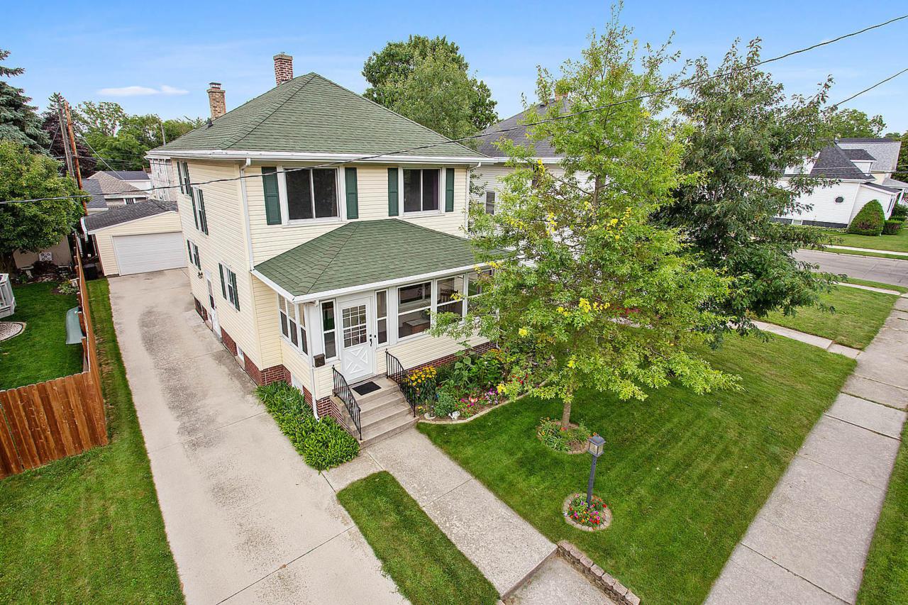 1007 14th St - Photo 1