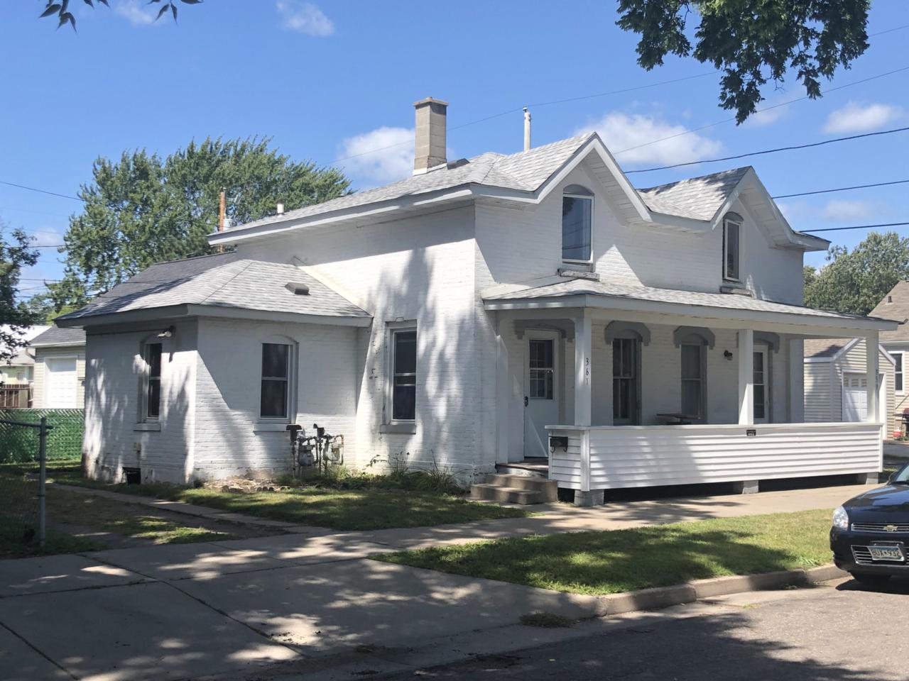 359 Laird St - Photo 1