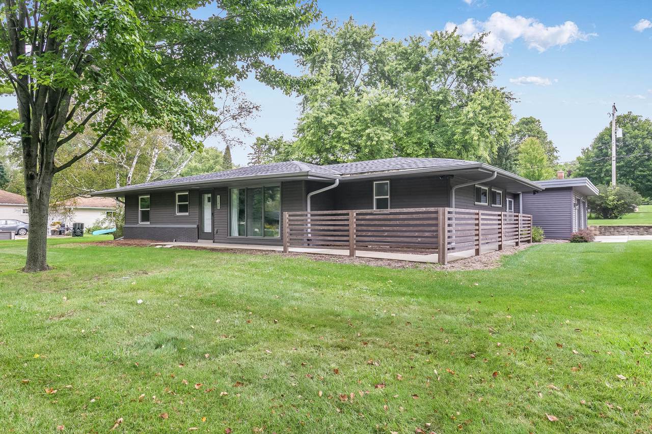 4580 150th St - Photo 1