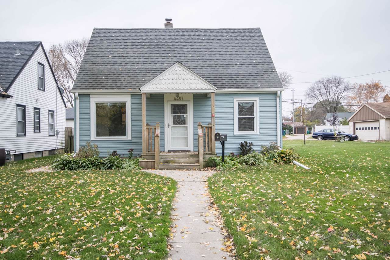 4467 Nicholson Ave - Photo 1