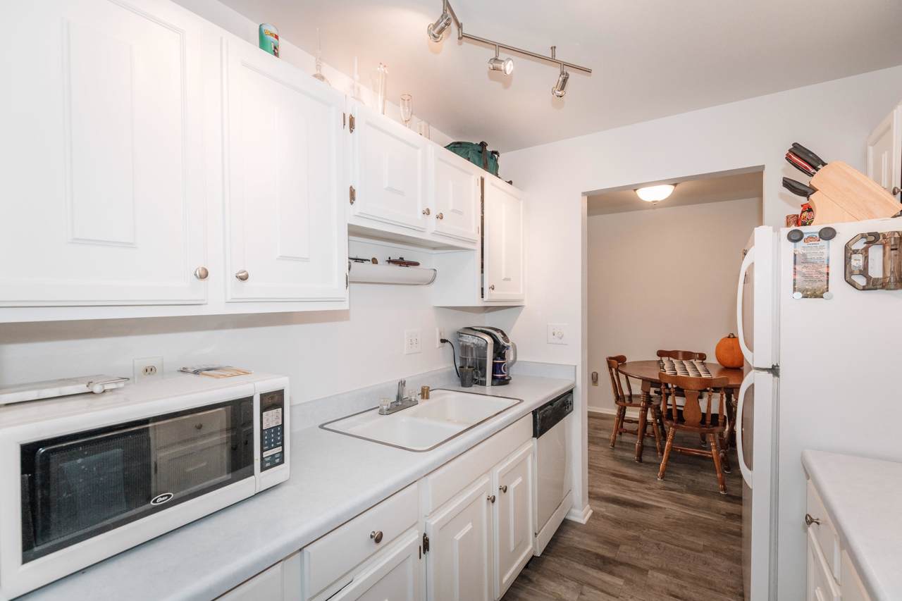 8117 Manitoba St - Photo 1