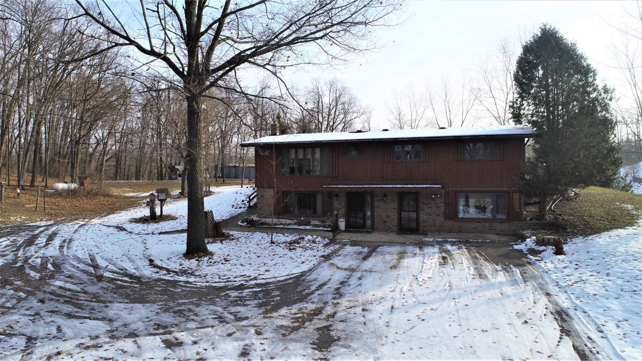 W1277 Lake Dr - Photo 1