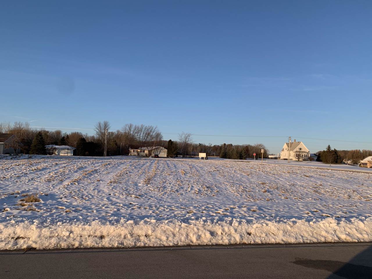 506 Pine Ridge Ave - Photo 1