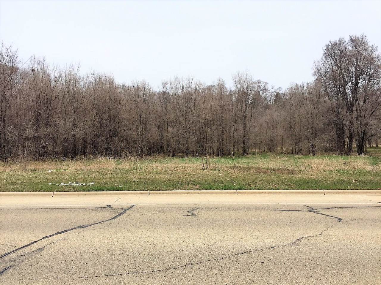 330 Lance Dr - Photo 1