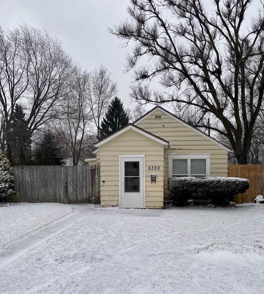 5320 39th Ave - Photo 1