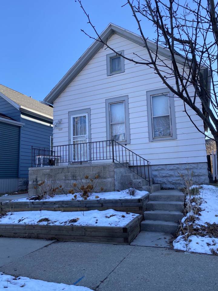 623 Potter Ave - Photo 1