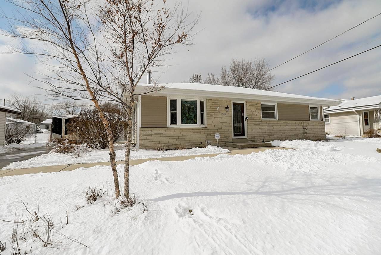 5419 7th St - Photo 1