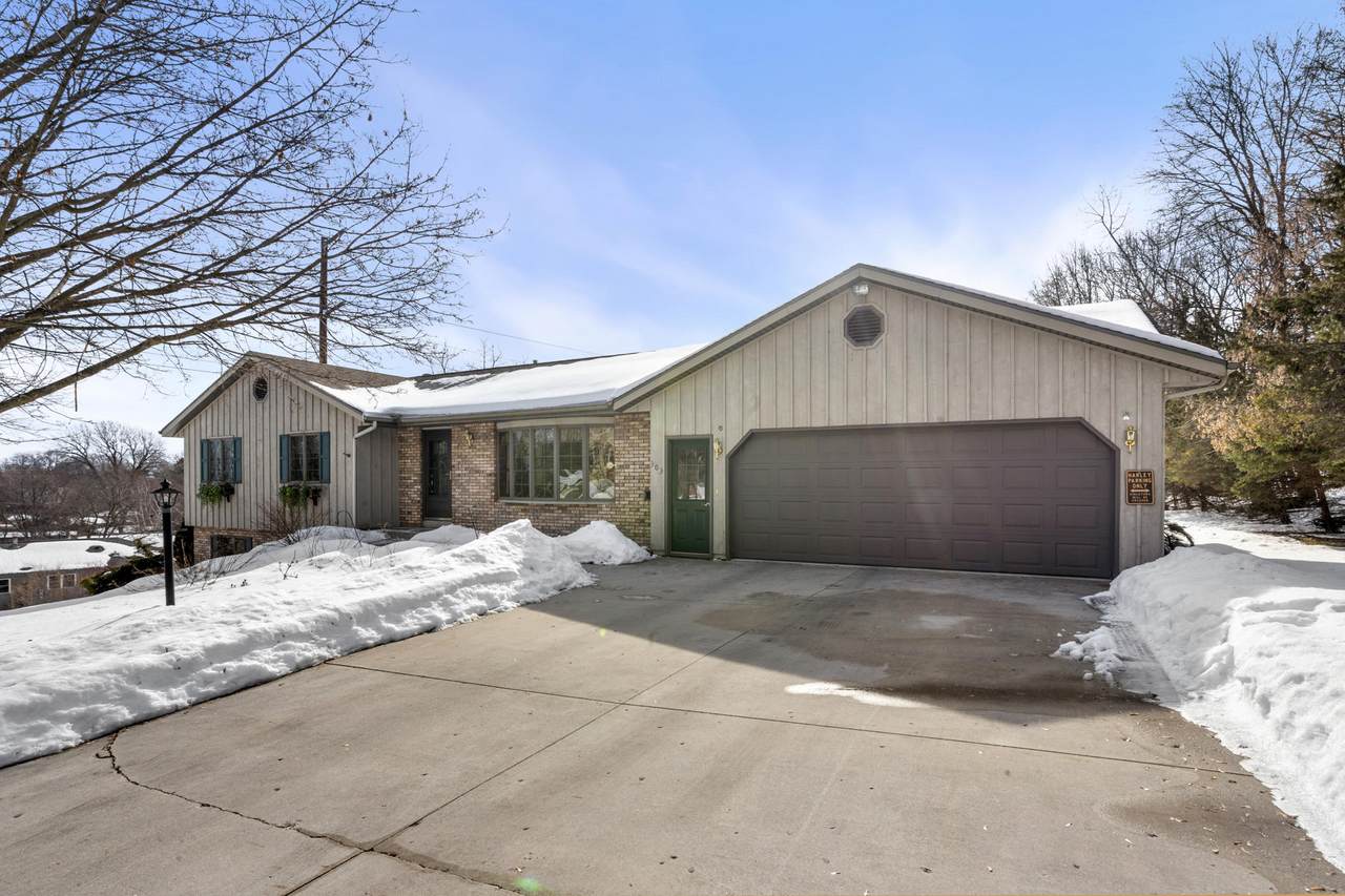 303 Frederick St - Photo 1
