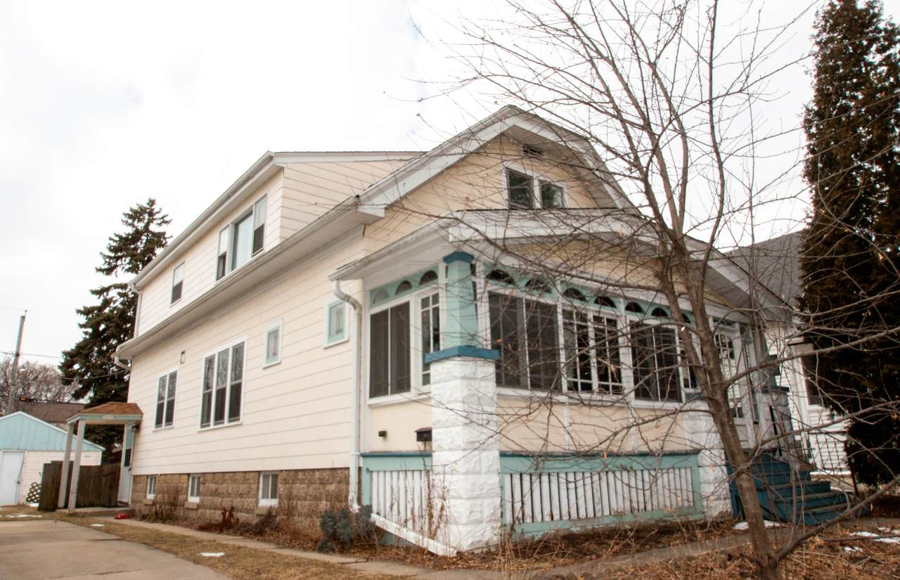 3269 Pine Ave - Photo 1