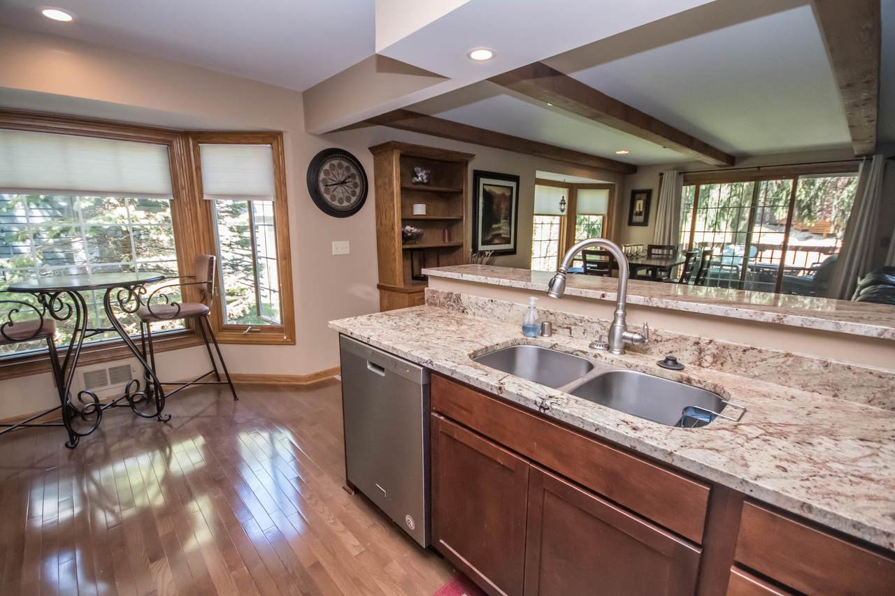 3754 Oakbrook Dr - Photo 1