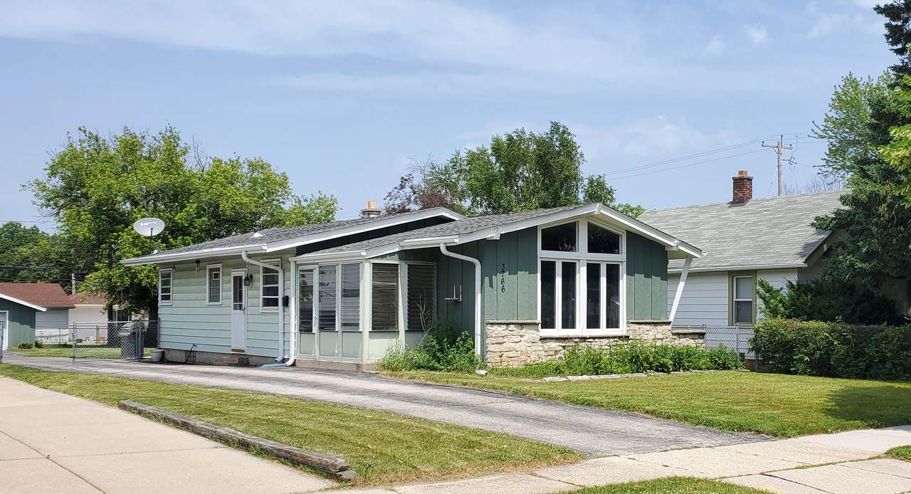 3766 Iona Ter - Photo 1