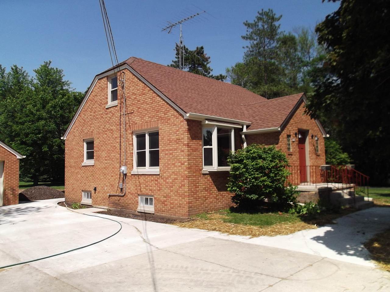 354 Menasha Ave. - Photo 1