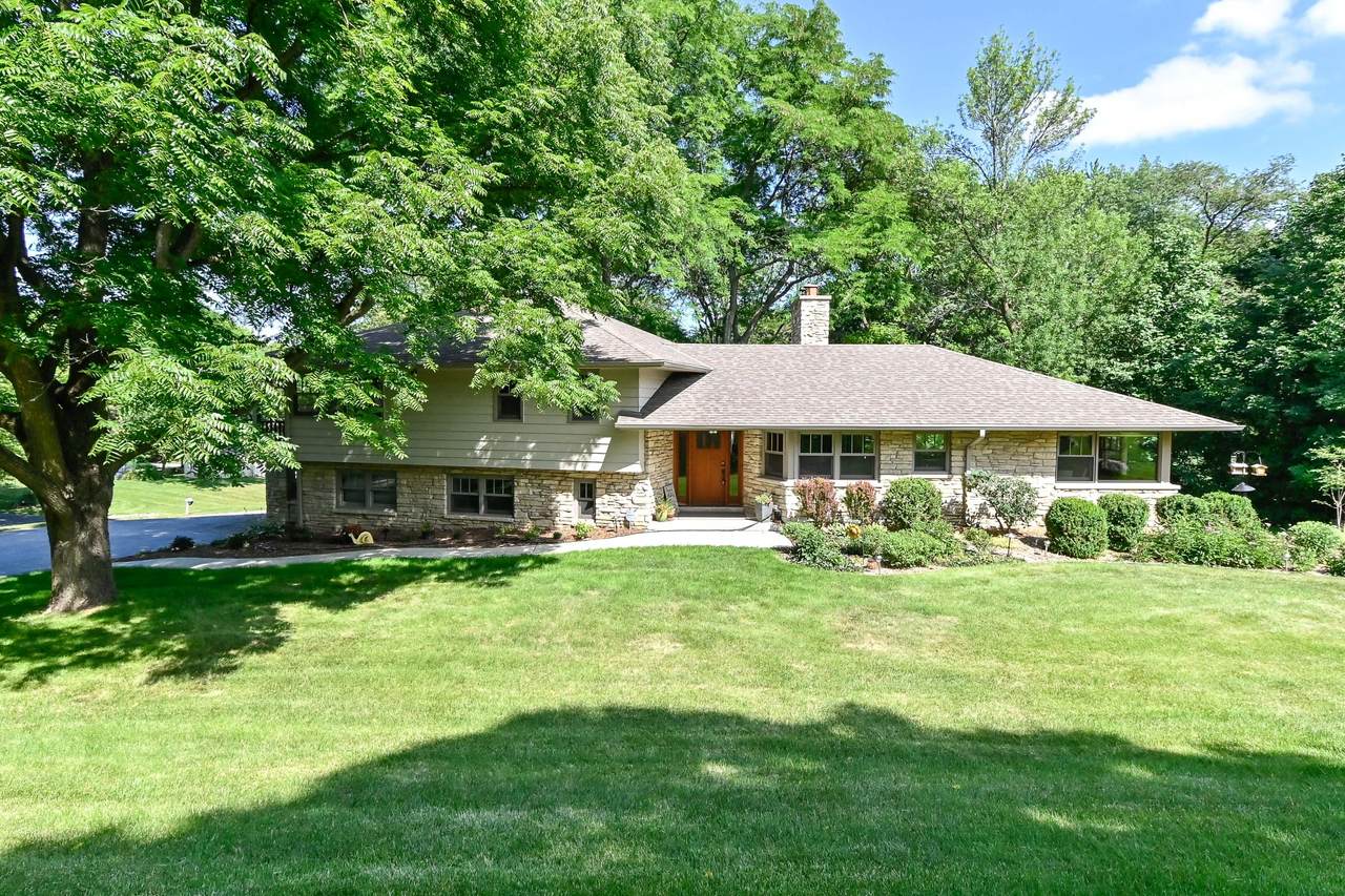1020 Grandview Dr - Photo 1