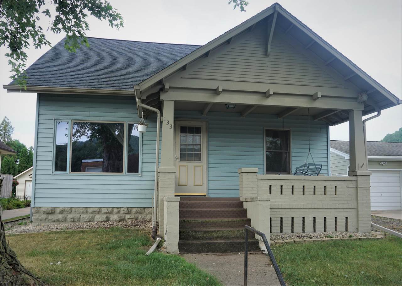 133 Washington St - Photo 1