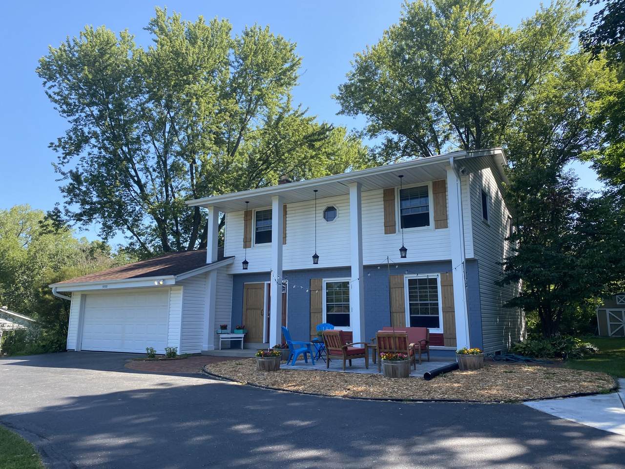 W3795880 Farmwood Heights - Photo 1