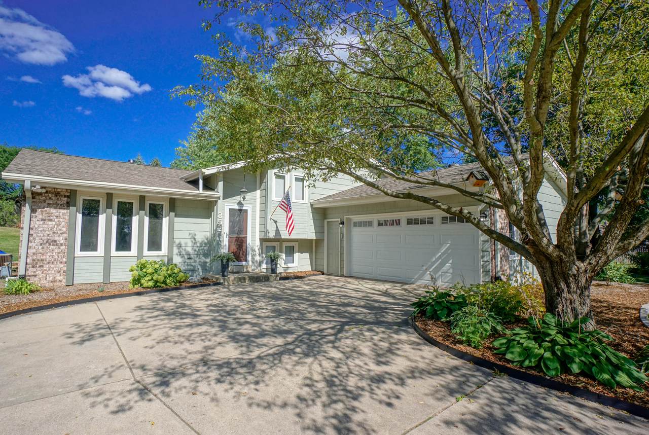 352 Stone Ct - Photo 1