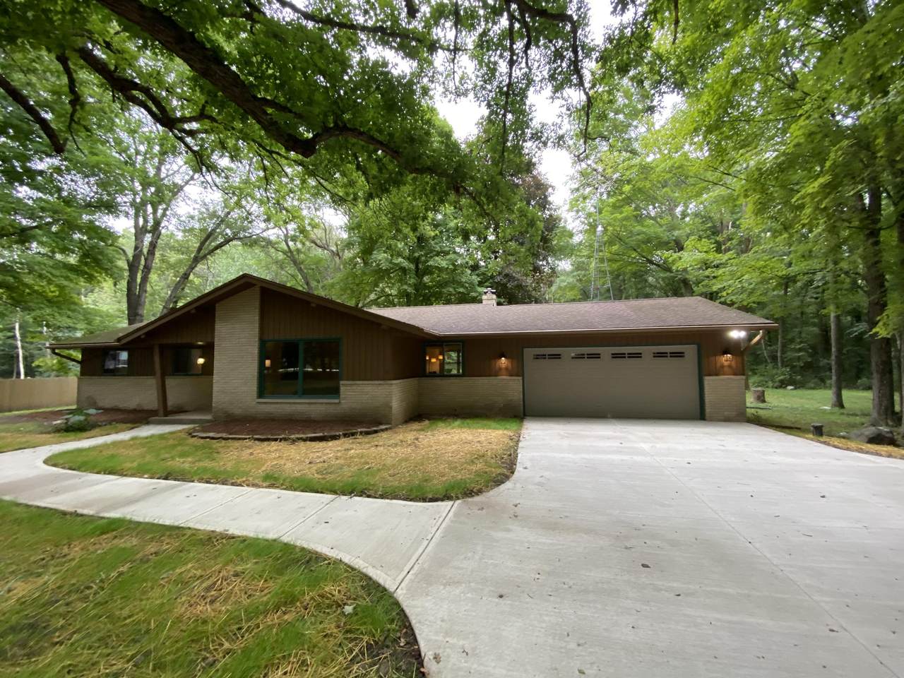 33643 Academy Rd - Photo 1