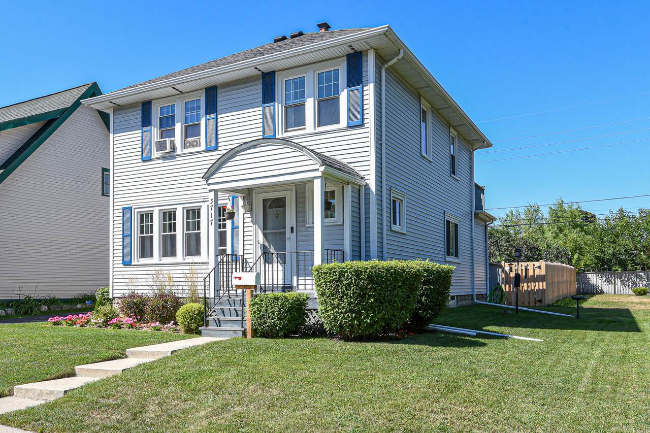 3717 56th St - Photo 1
