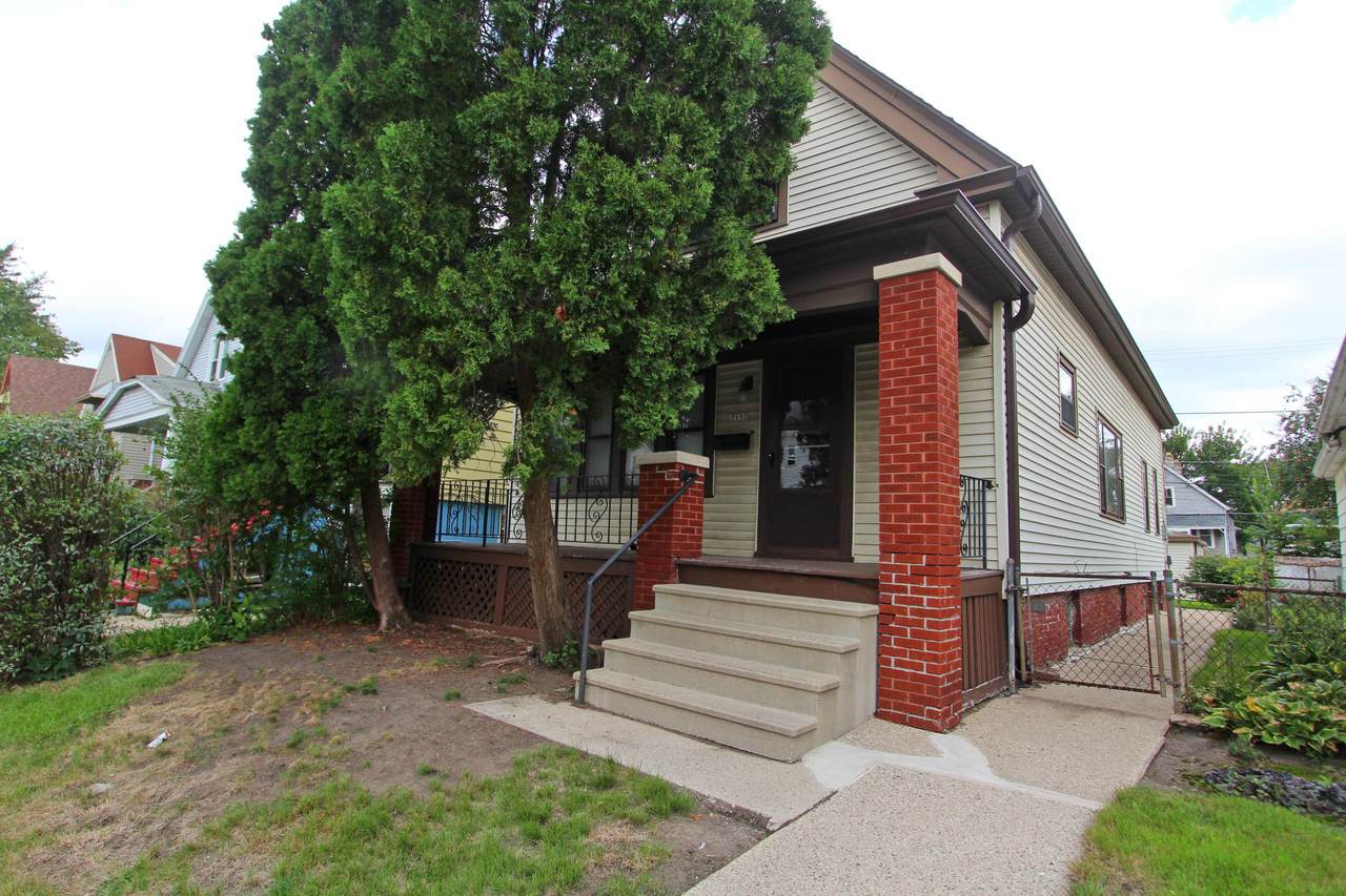 2152 15th Pl - Photo 1